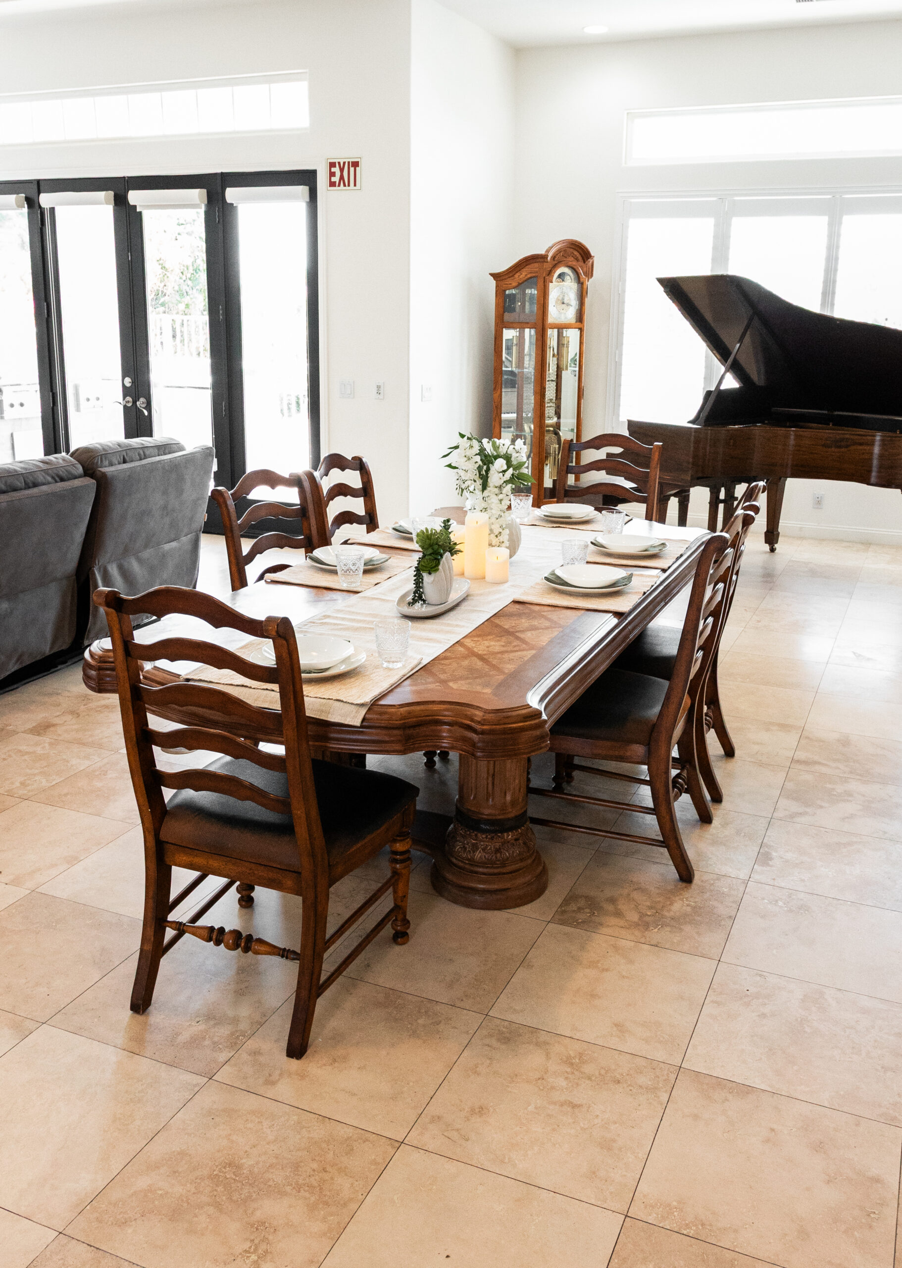 Covered patio and outdoor seating at Angel's Haven